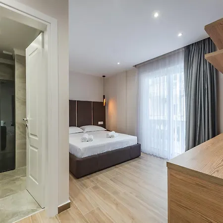 Sea La Vie * Golem (Tirana)