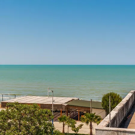 Hotell Sea La Vie Golem (Tirana)