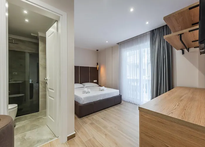 Sea La Vie * Golem (Tirana)