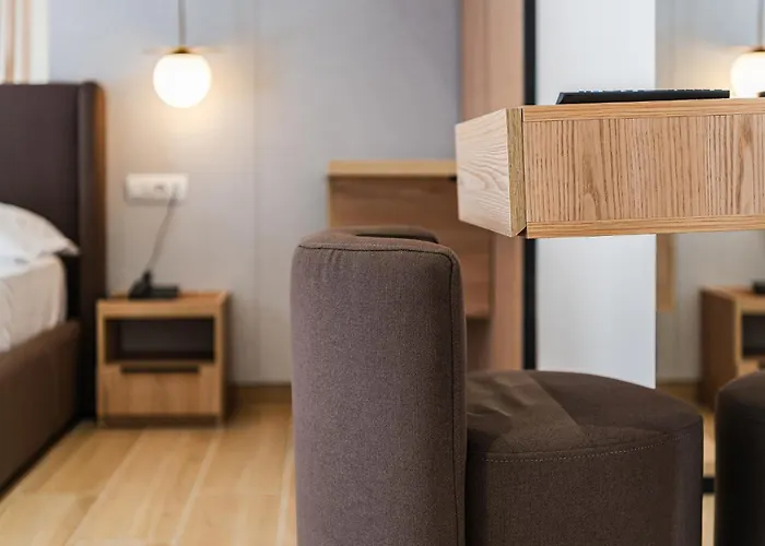 Sea La Vie Golem (Tirana)