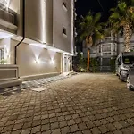 Hotel Sea La Vie *