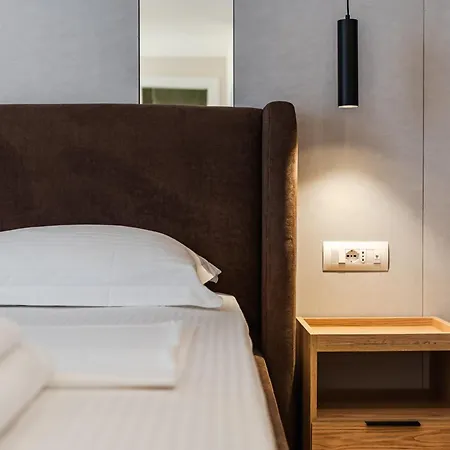 Sea La Vie Hotel Golem (Tirana)