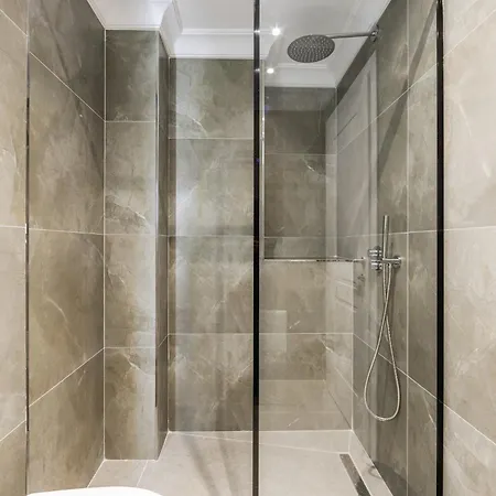 Sea La Vie Hotel Golem (Tirana)