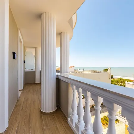 Sea La Vie * Golem (Tirana)