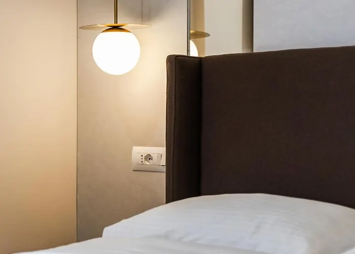 Sea La Vie Golem (Tirana)